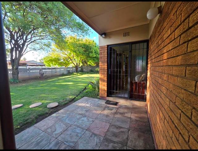 3 BEDROOM HOUSE FOR SALE IN VAN DYK PARK